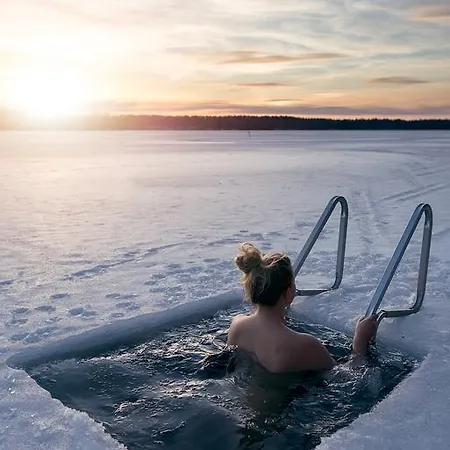 Отель Lapland Northern Lights Ilveslinna 3*