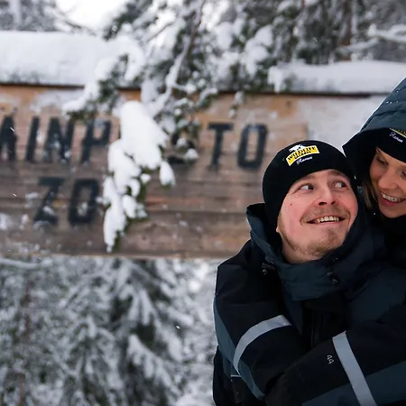 Lapland Northern Lights Ilveslinna