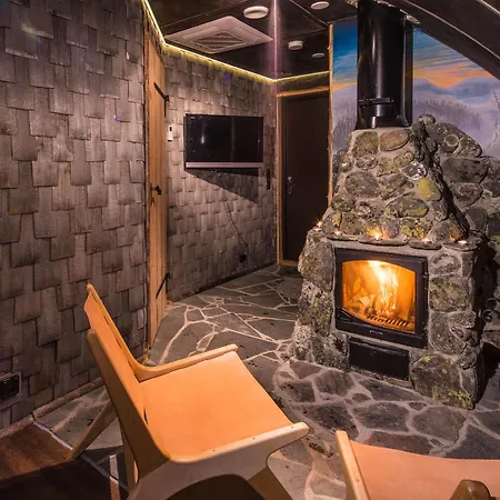 Lapland Northern Lights Ilveslinna Отель 3*